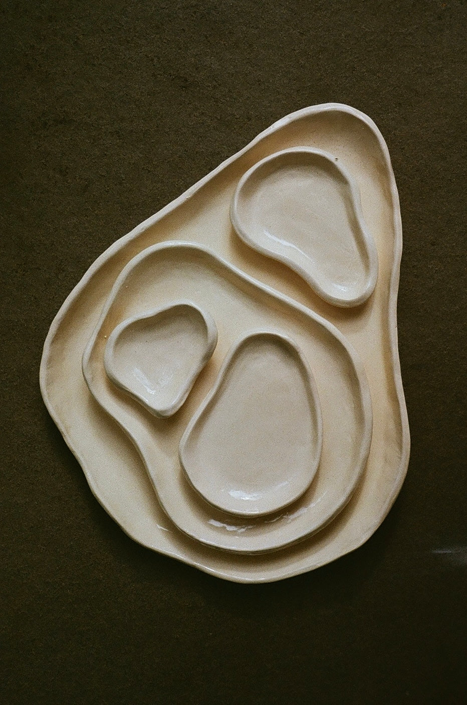 Nestled plate set