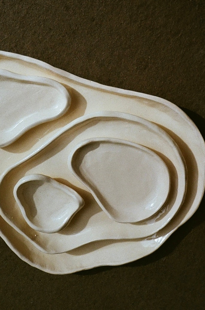 Nestled plate set